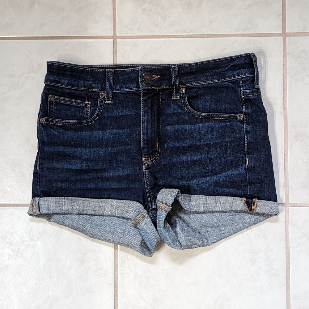 Hi-rise shortie shorts